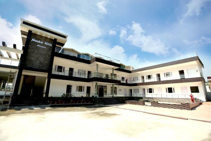 Nauka Hills Resort Clement Town Exterior photo