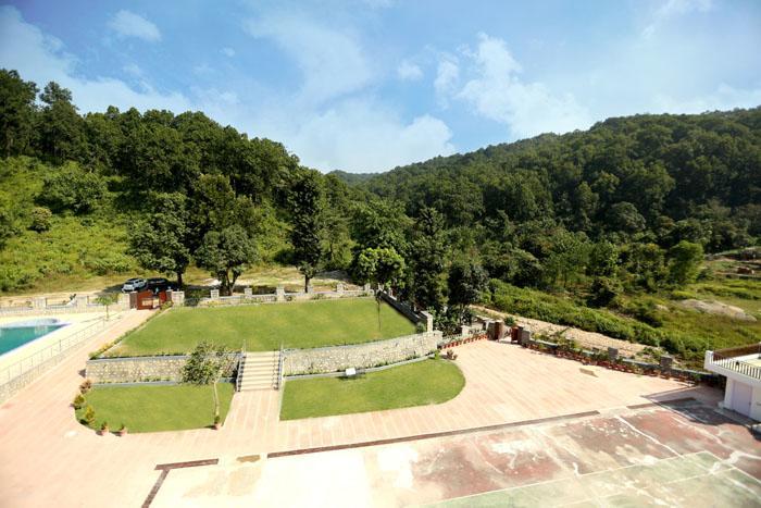 Nauka Hills Resort Clement Town Exterior photo